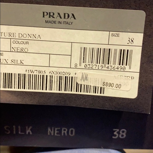 Beautiful Prada Boots - Picture 3 of 15